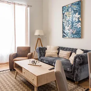 https://tailors-home-wifi-ecofriendly-petfriendly.hotelsincadiz.net